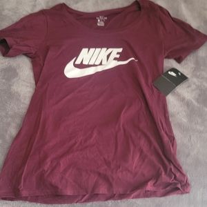Nike tee (womens fitted)